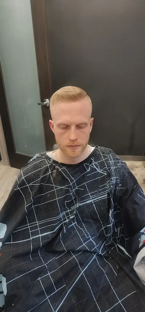 Crop top fade from the top view